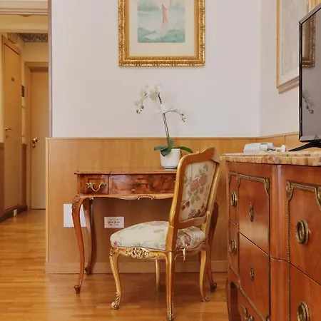 Sonnino Guest house 4*