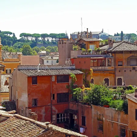 Sonnino Guest house 4*